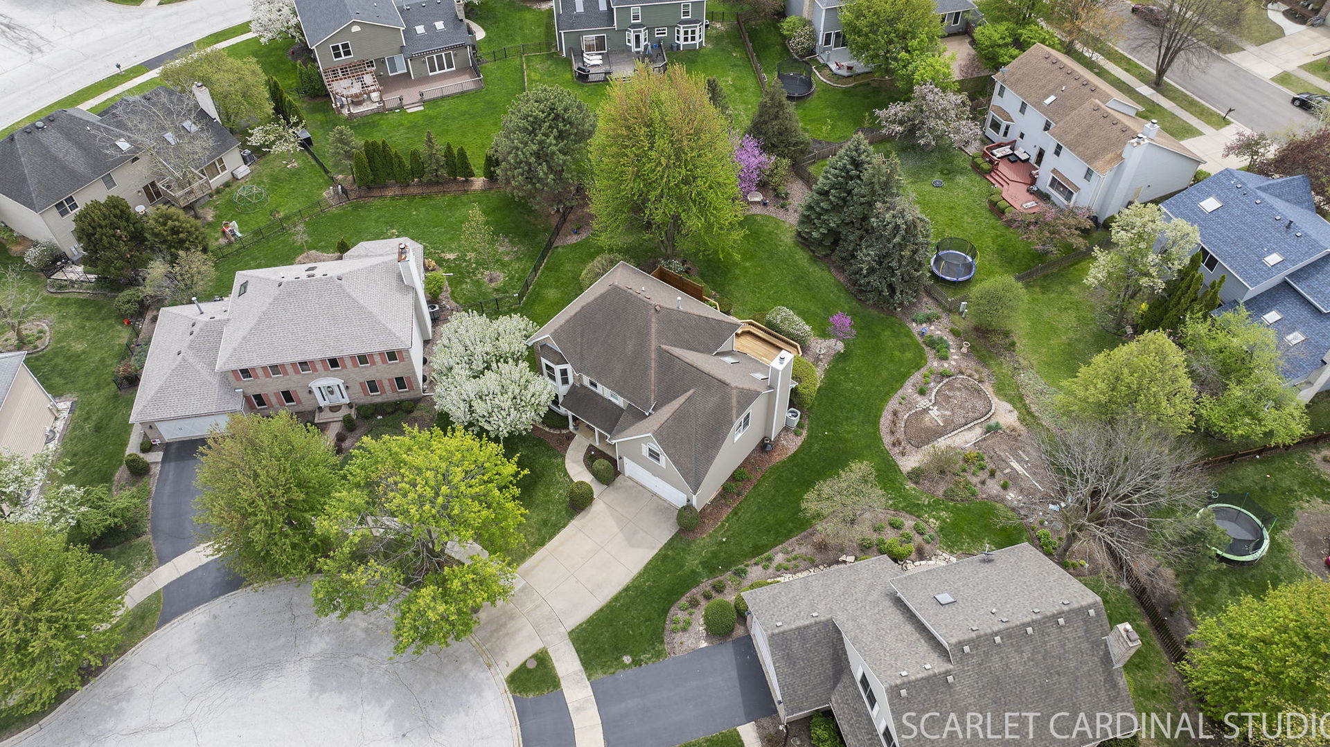 2565 Thornley Court Aurora, IL 60504 - Photo 51 of 59 an aerial view of a house with a garden