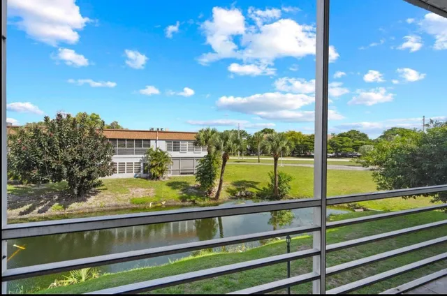 $1,650 | 6289 Lear Drive, Unit 205, Lake Worth, FL 33462