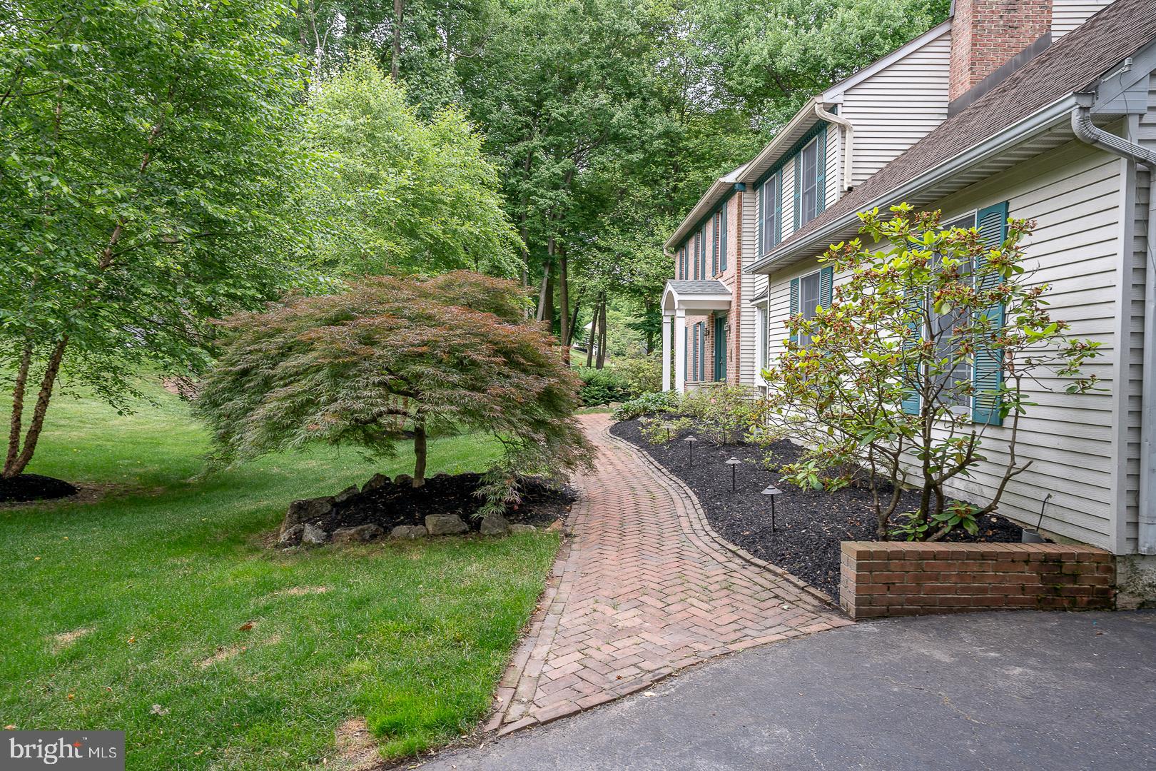 Brick Sidewalk to Front