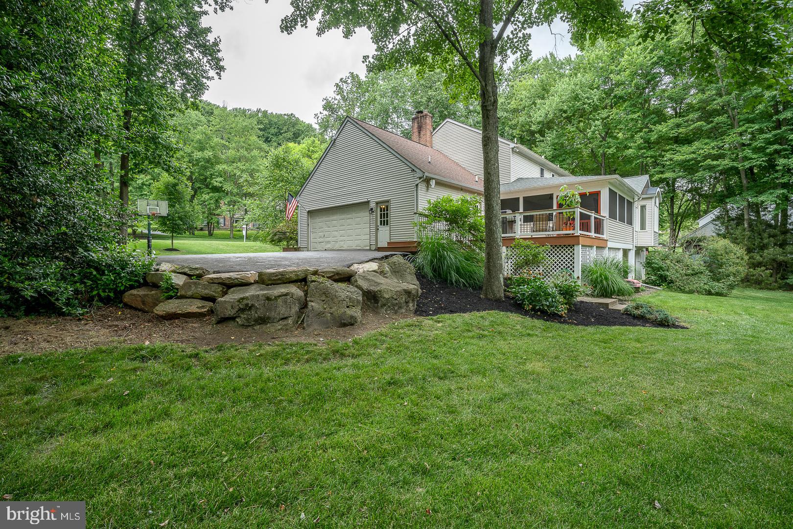 274 Watch Hill Road Exton, PA 19341 - Photo 56 of 58 Side view