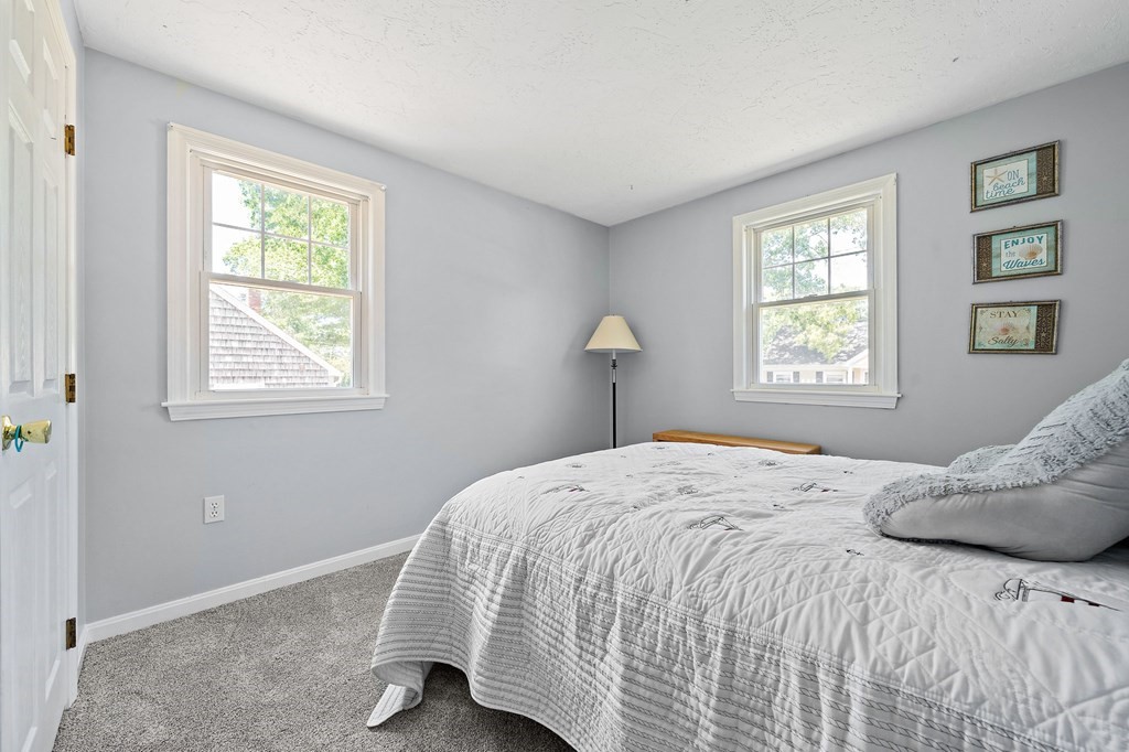 90 Edward Road Marshfield, MA 02050 - Photo 8 of 36 Gallery Image 8
