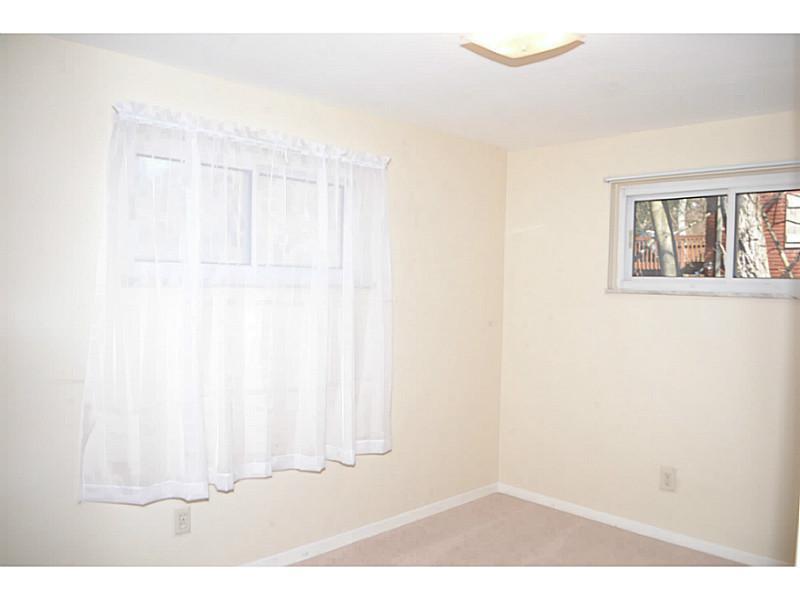 409 Walnut Road Ben Avon, PA 15202 - Photo 11 of 22 Bedroom.