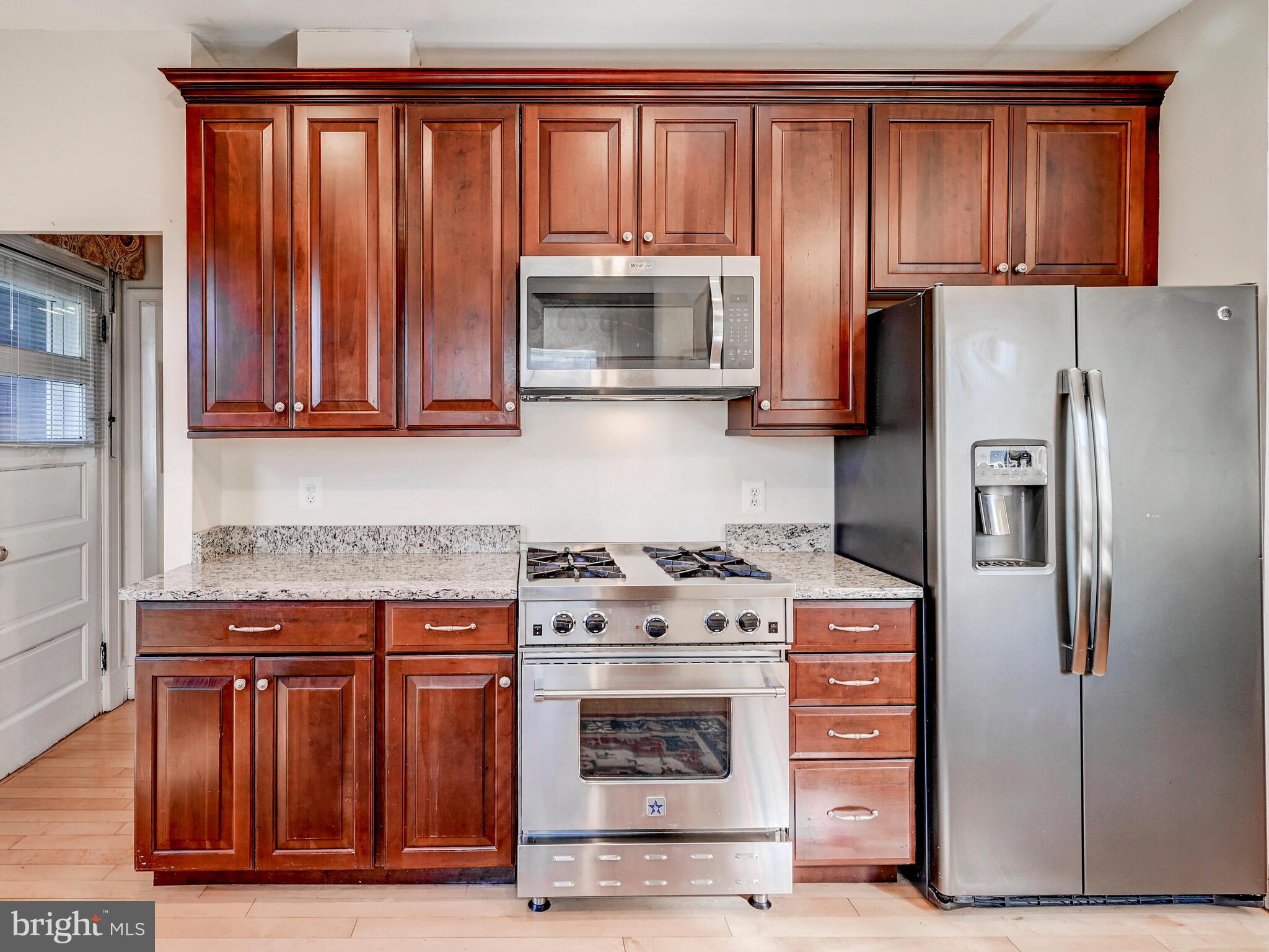 202 Edgevale Road Baltimore, MD 21210 - Photo 15 of 40 Stainless steel appliances