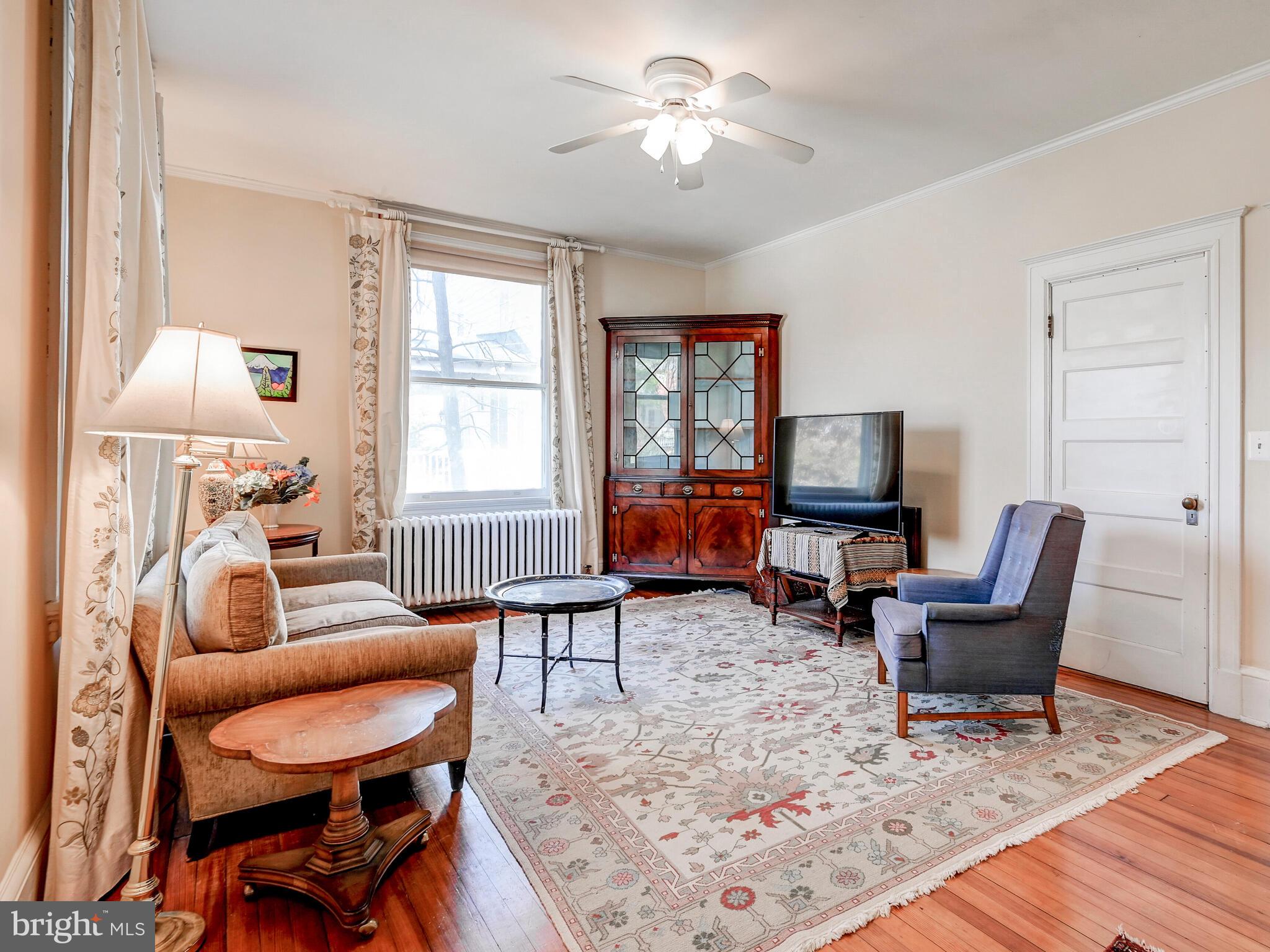 202 Edgevale Road Baltimore, MD 21210 - Photo 18 of 40 cozy den