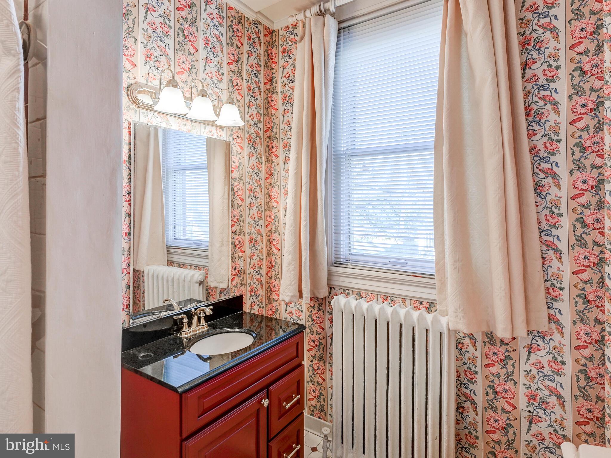 202 Edgevale Road Baltimore, MD 21210 - Photo 21 of 40 1st floor full bath