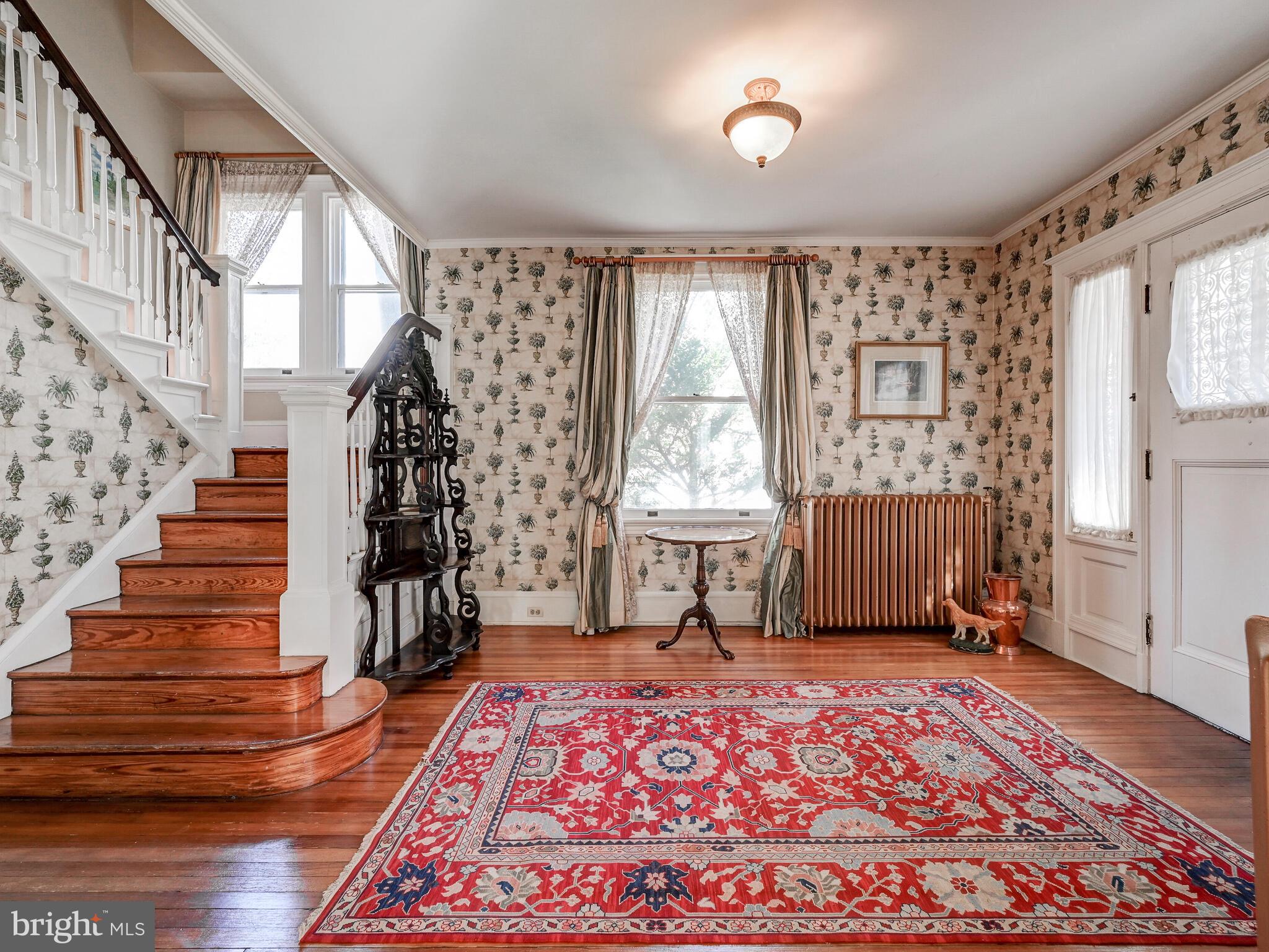 202 Edgevale Road Baltimore, MD 21210 - Photo 6 of 40 Original moldings