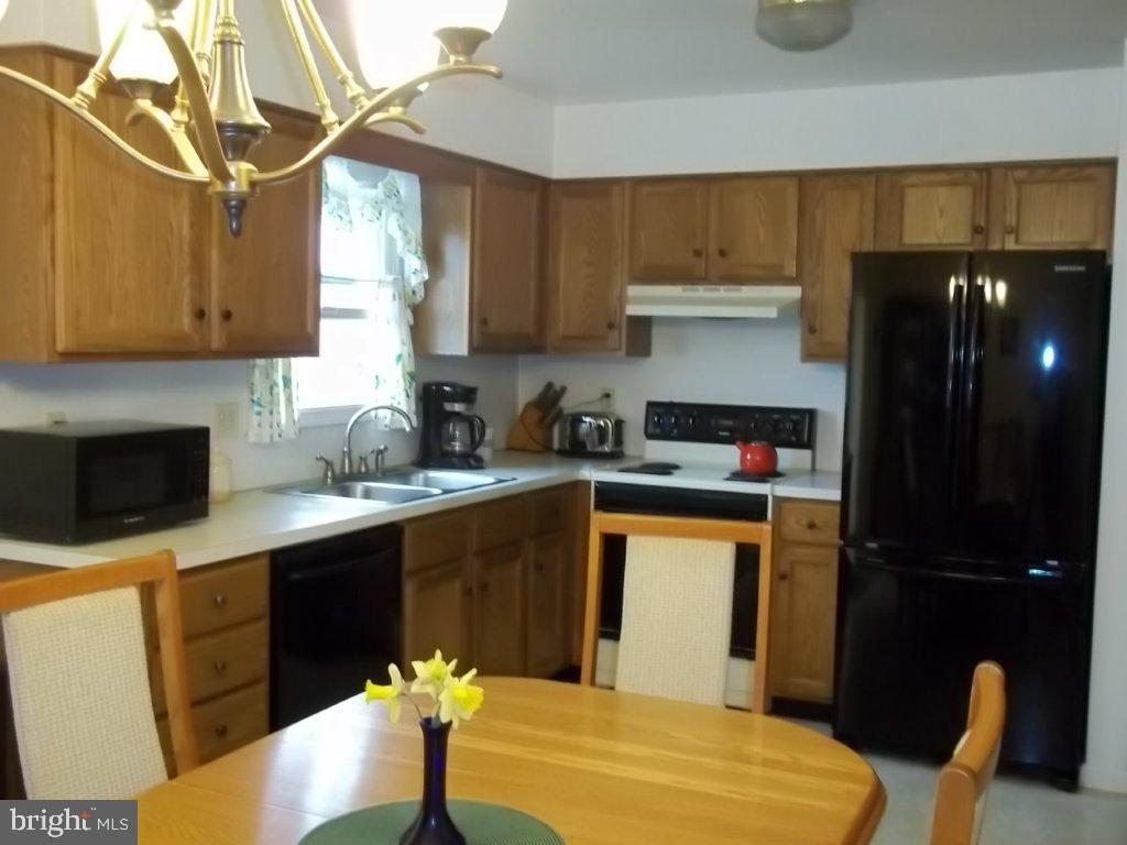 19 Hayloft Road Denver, PA 17517 - Photo 3 of 11 Gallery Image 3