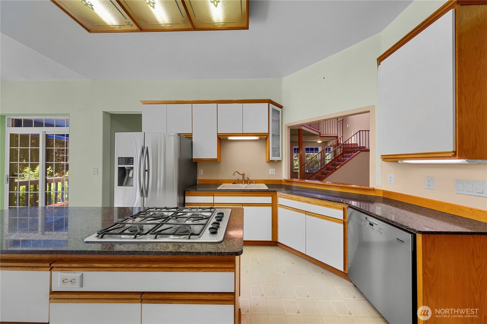 4077 Tarte Road Blaine, WA 98230 - Photo 12 of 39