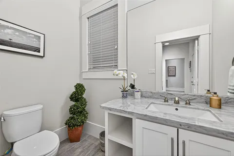 $1,569,000 | 2217 West Main Street, Houston, TX 77098