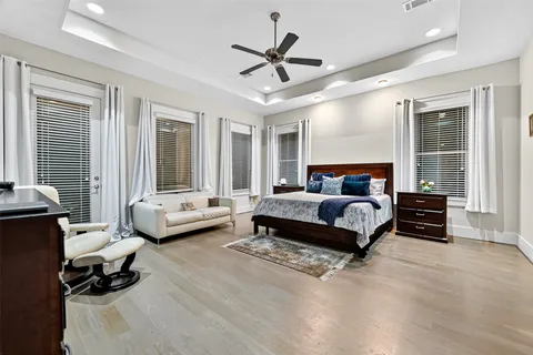 $1,569,000 | 2217 West Main Street, Houston, TX 77098