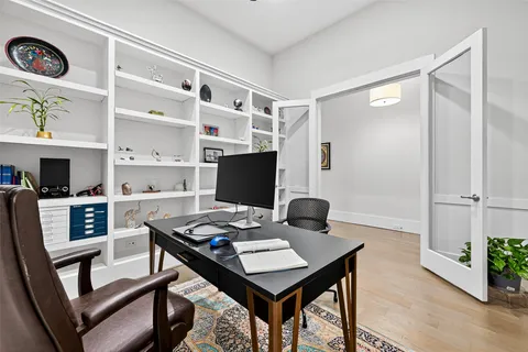 $1,569,000 | 2217 West Main Street, Houston, TX 77098