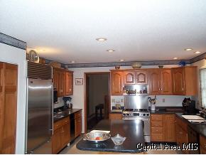 2704 Timber Pointe Drive Springfield, IL 62702 - Photo 2 of 5