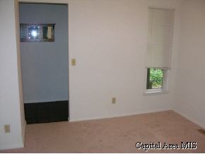 95 Drawbridge Road Springfield, IL 62704 - Photo 5 of 9