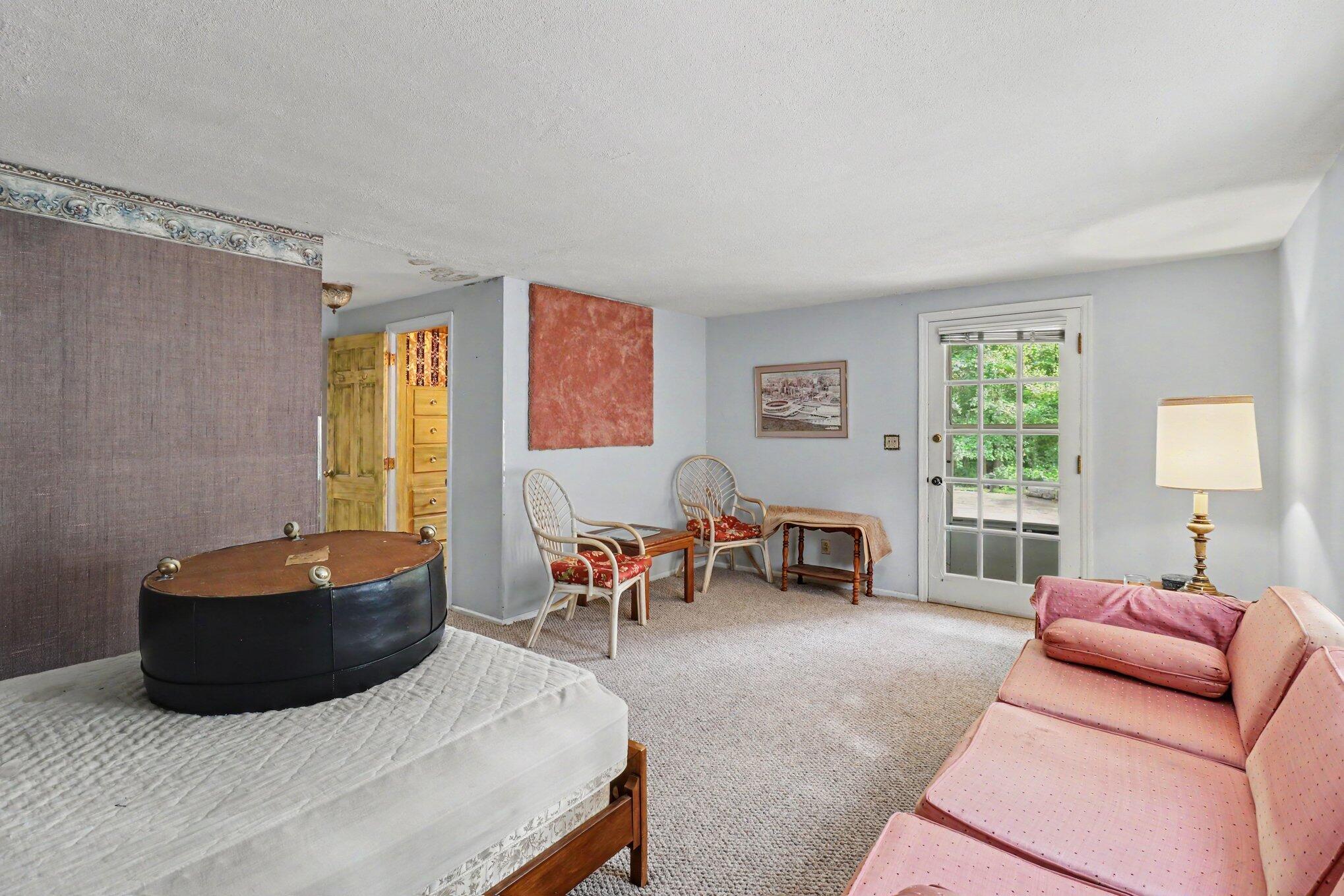 1027 Lawton Road Covington, KY 41011 - Photo 15 of 38 017_file_6050