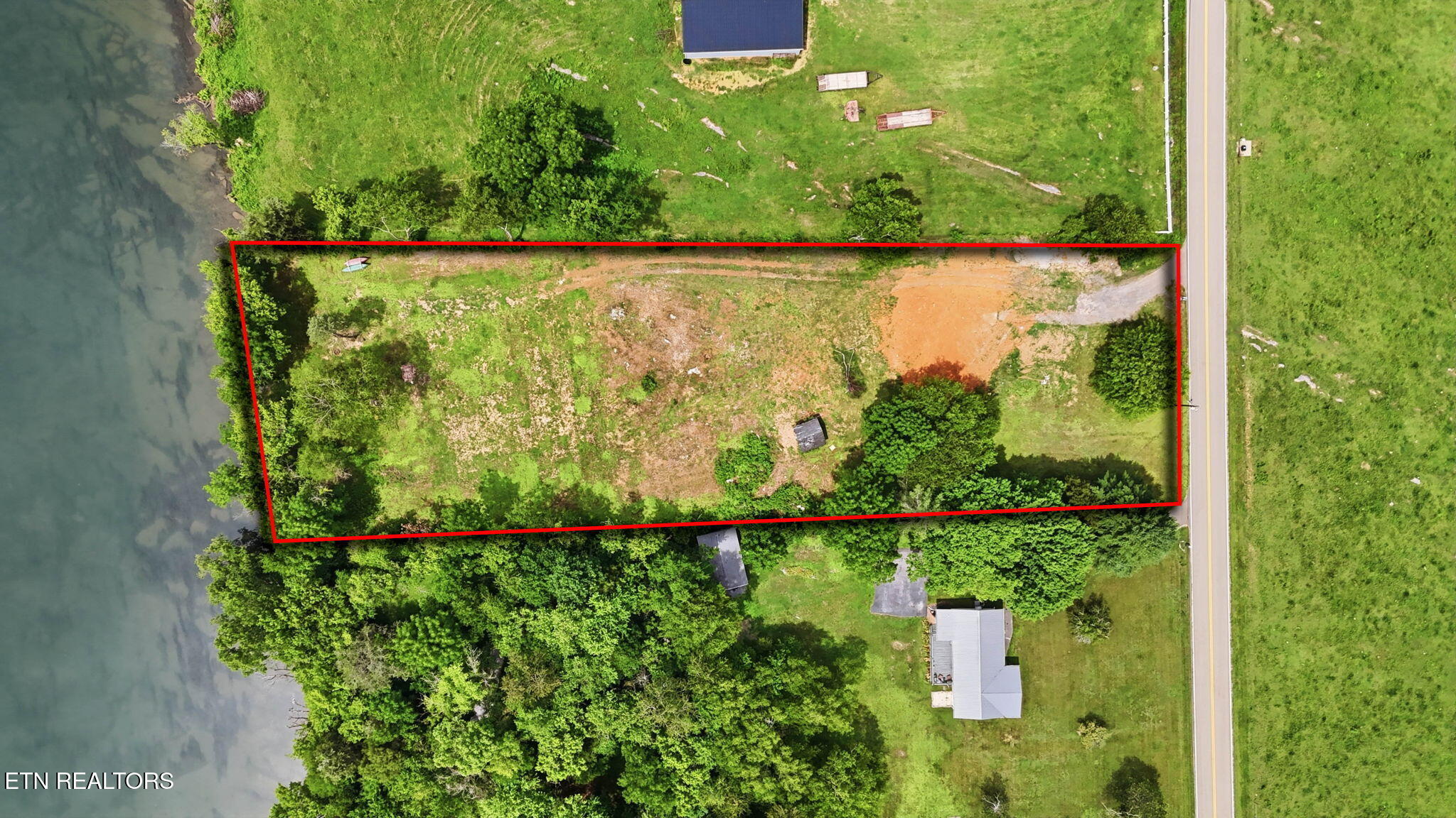 3128 Howell Road Mascot, TN 37806 - Photo 2 of 11 14-web-or-mls-3128 Howell Rd-21
