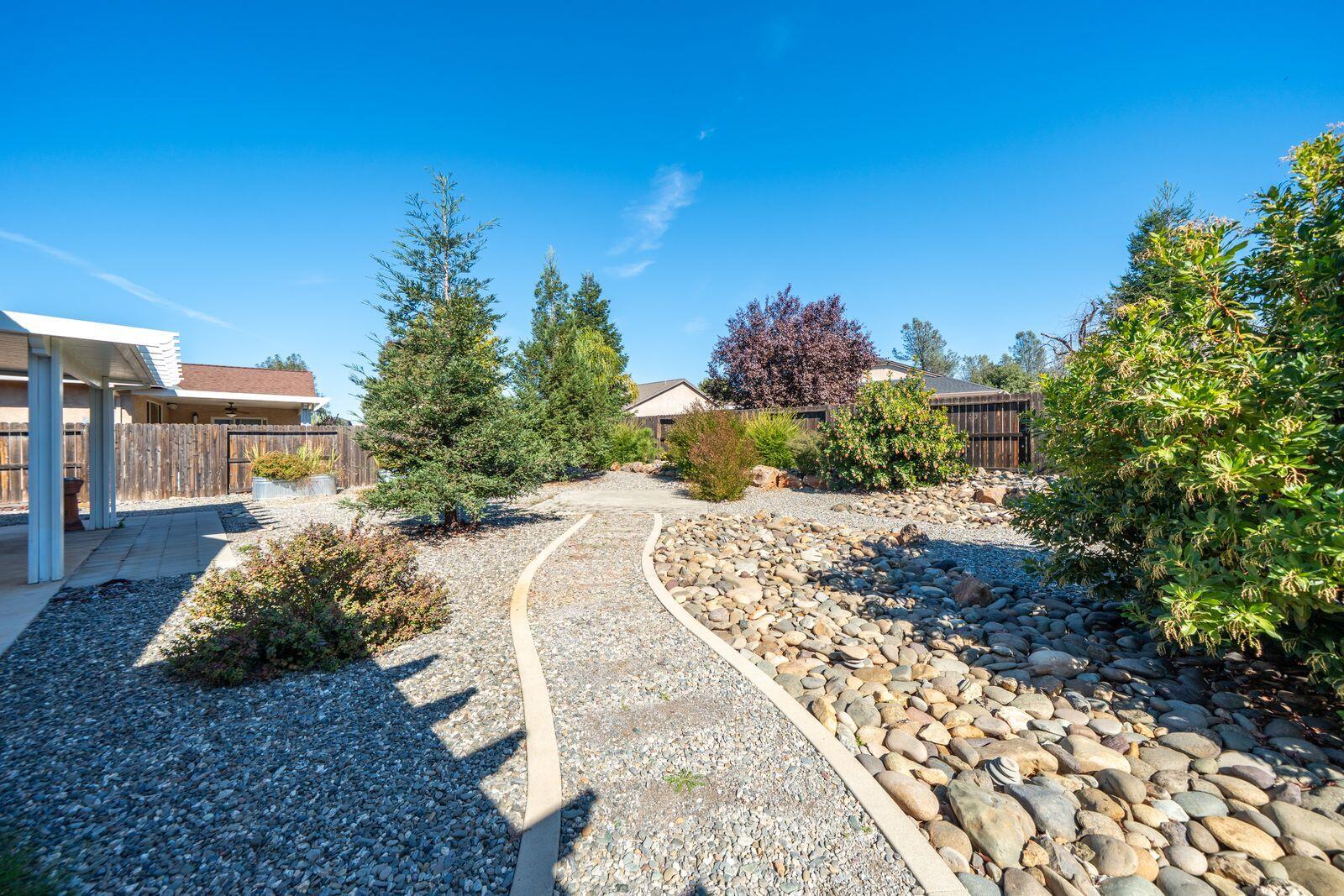 3498 Hotlam Road Redding, CA 96002 - Photo 36 of 48 myX3bjdw
