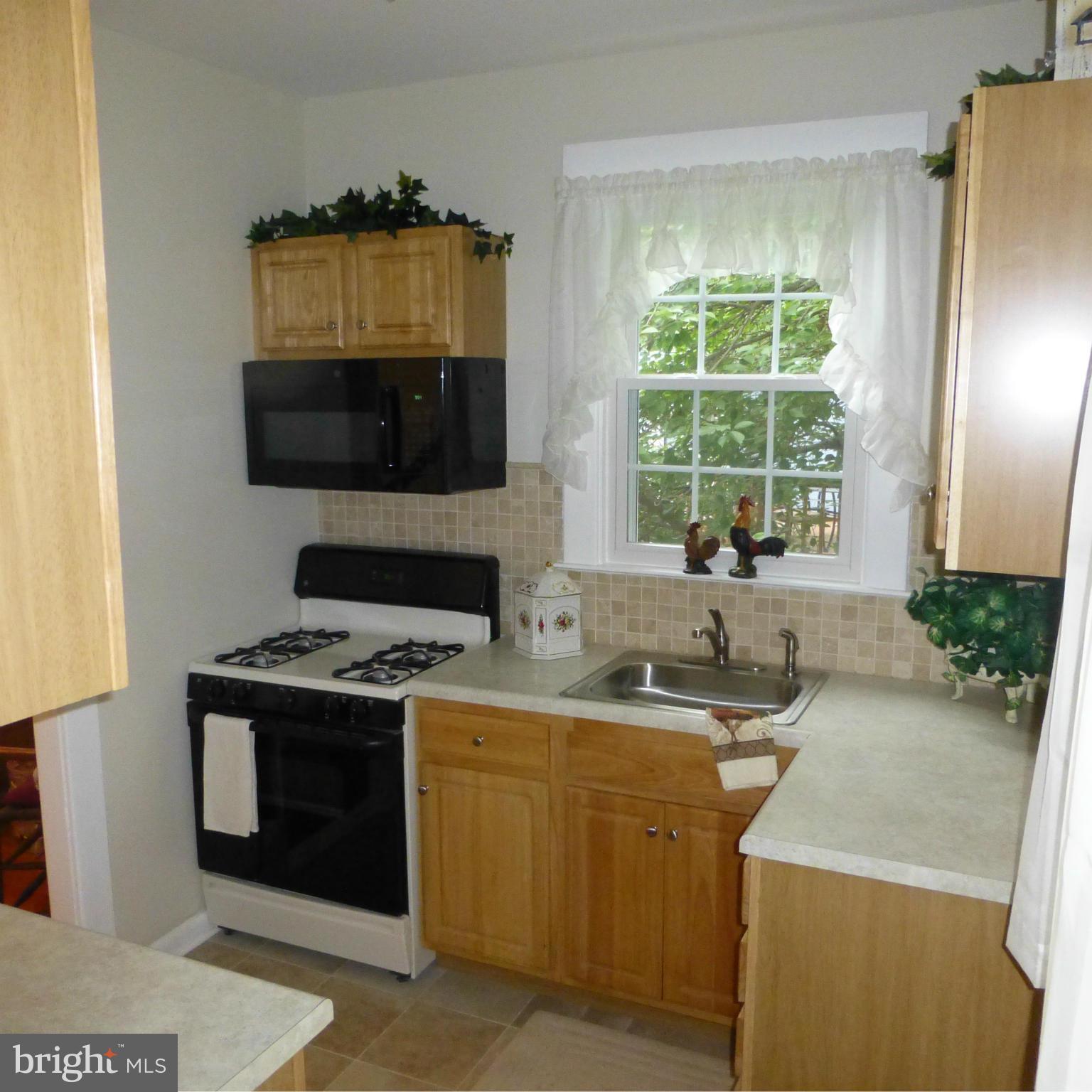 709 Murdock Road Baltimore, MD 21212 - Photo 5 of 17 Kitchen