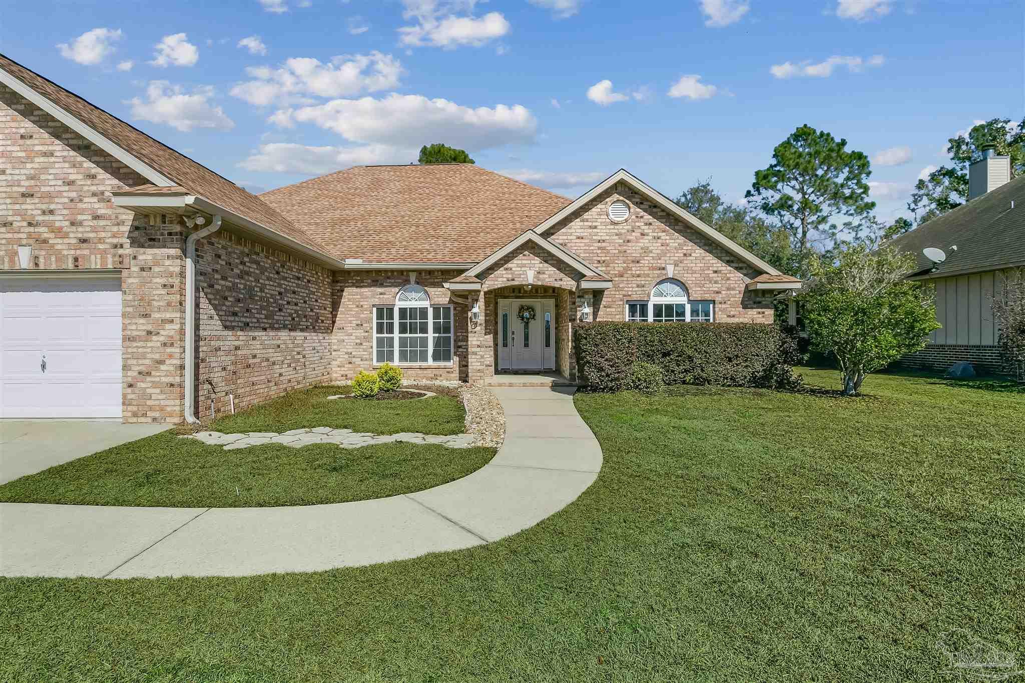 5643 Dunbar Circle Milton, FL 32583 - Photo 3 of 46