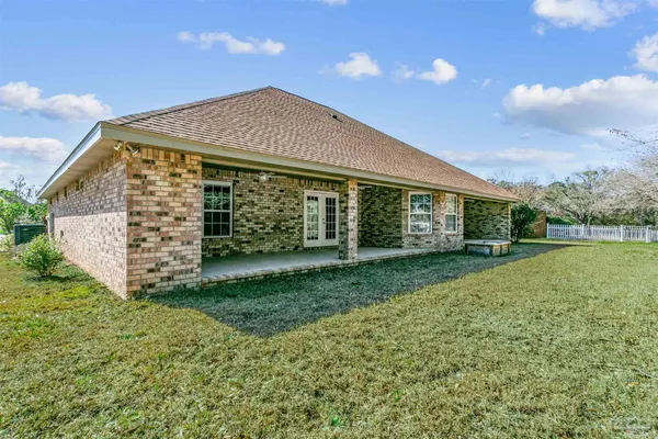 $475,000 | 5643 Dunbar Circle, Milton, FL 32583