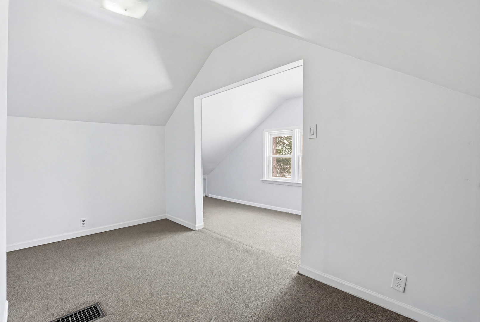 5014 West Strong Street Chicago, IL 60630 - Photo 13 of 33