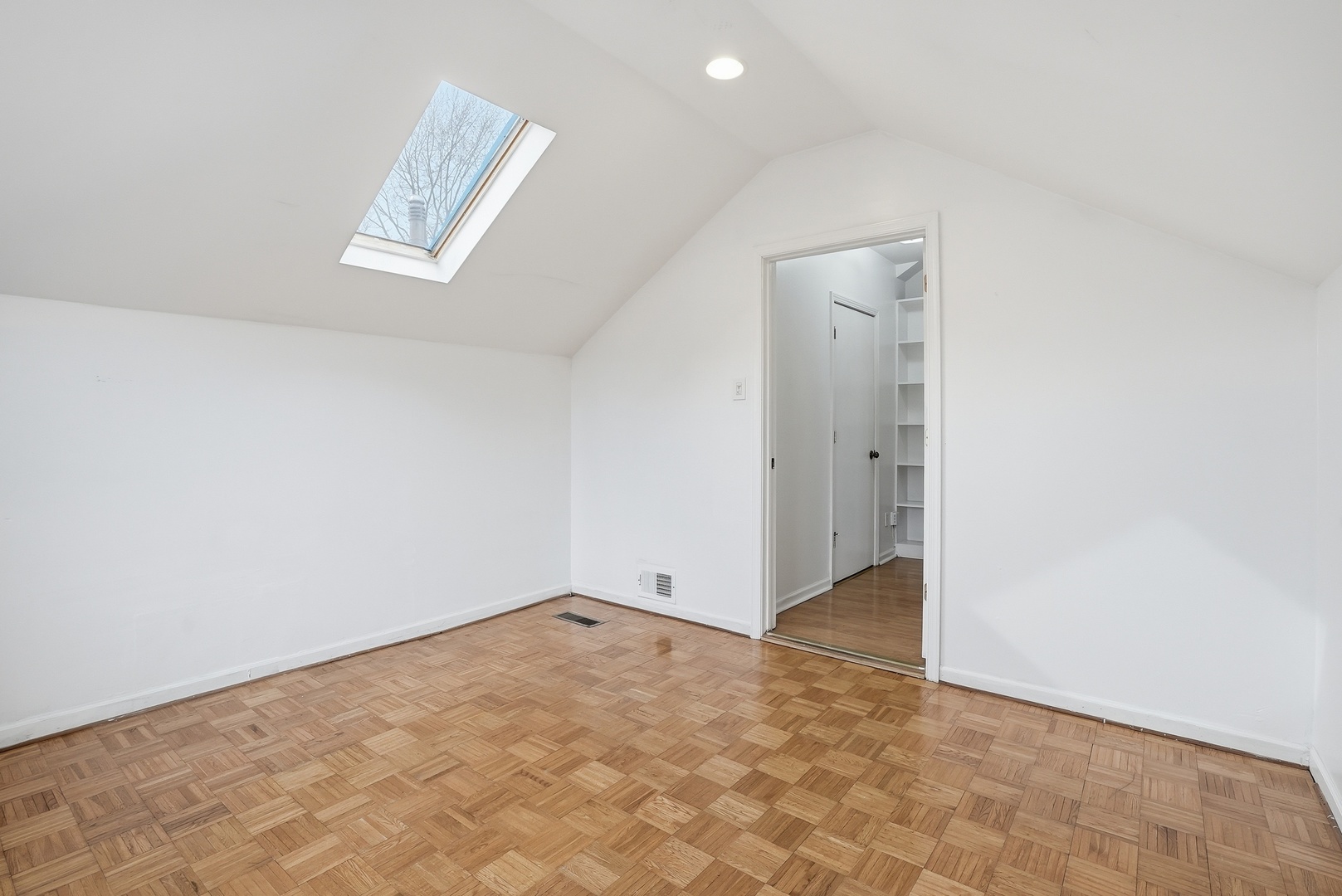 5014 West Strong Street Chicago, IL 60630 - Photo 18 of 33