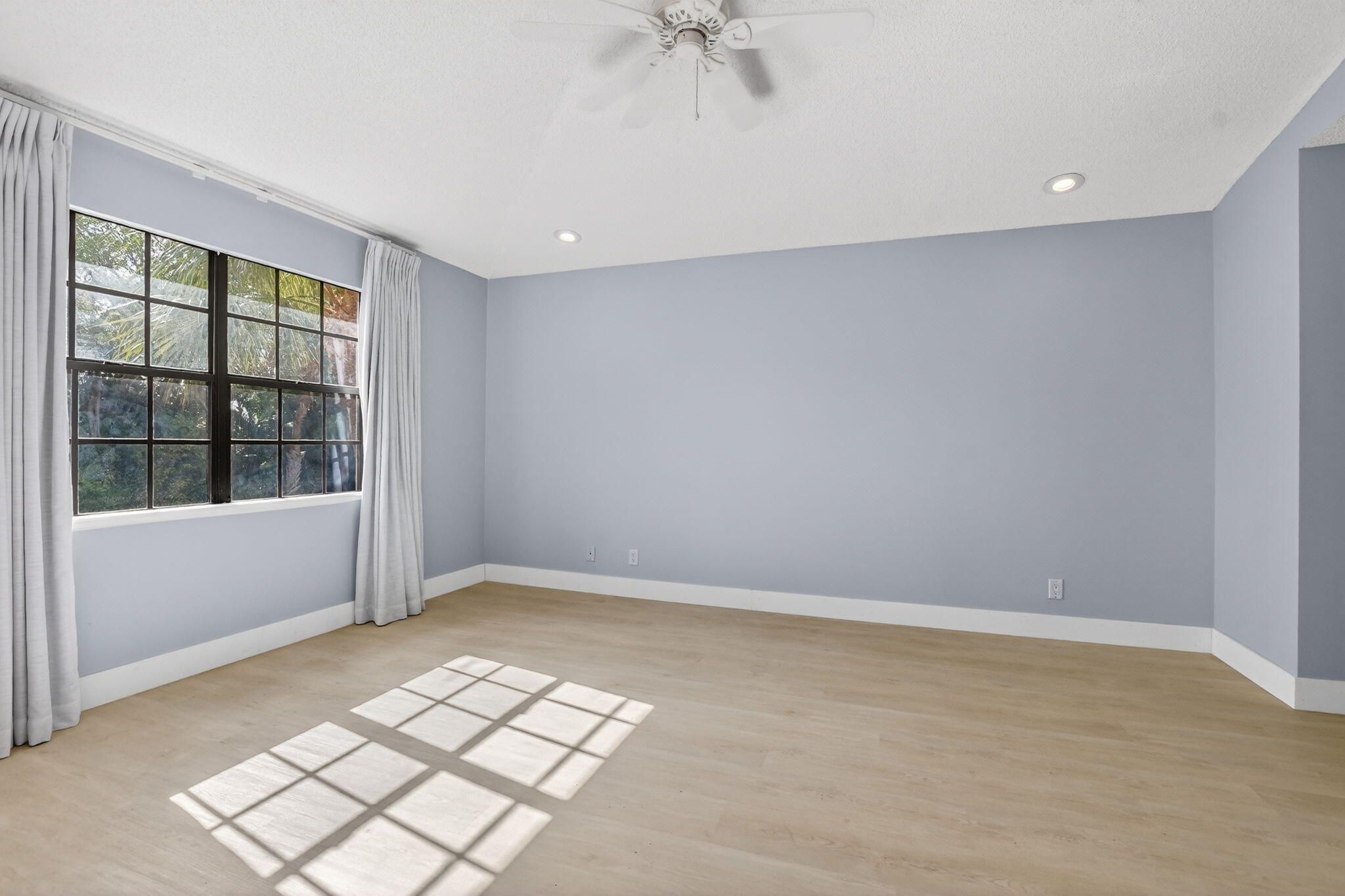 6769 Montego Bay Boulevard, Unit F Boca Raton, FL 33433 - Photo 27 of 35 22-web-or-mls-DSC_7090