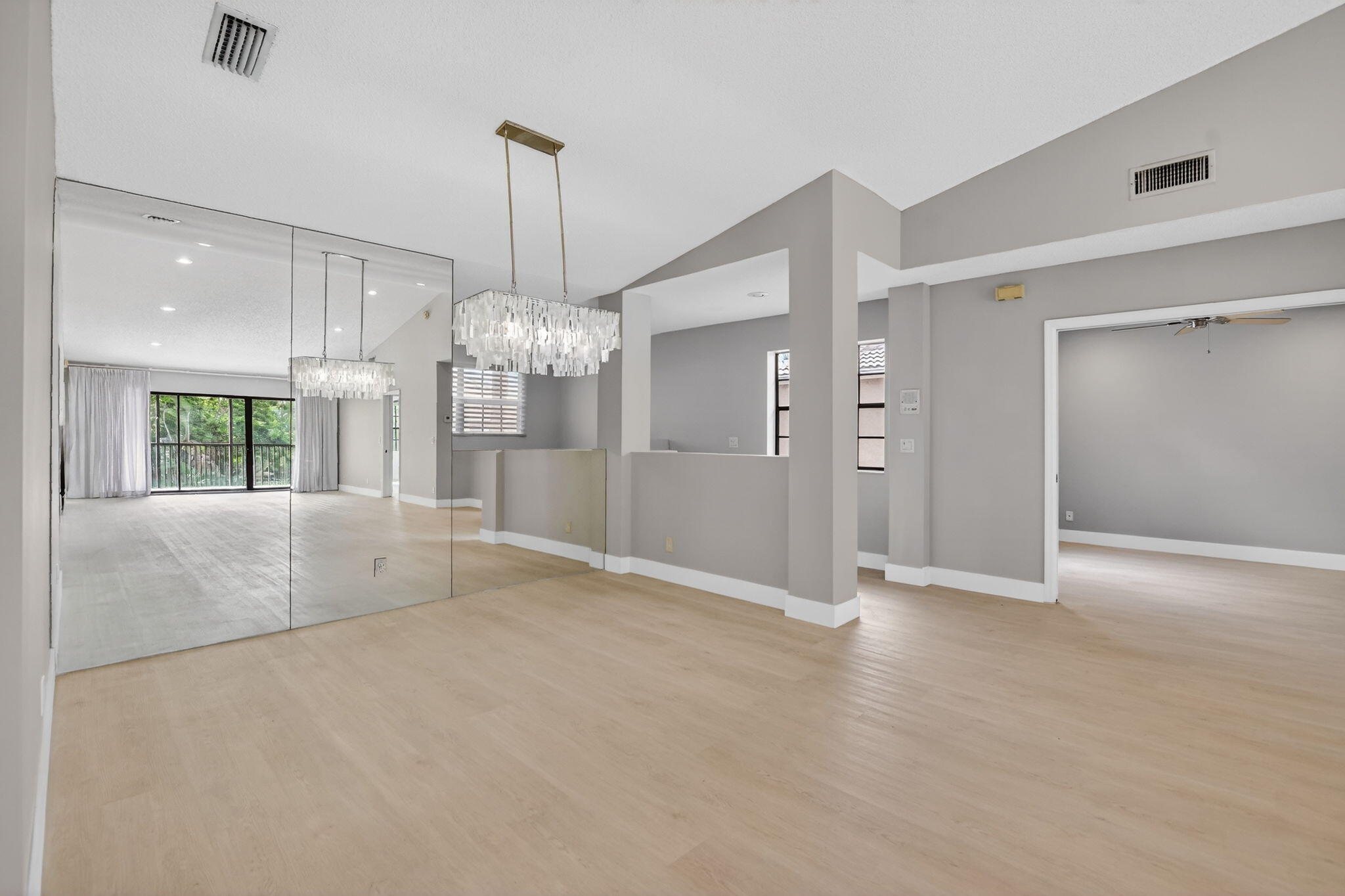 6769 Montego Bay Boulevard, Unit F Boca Raton, FL 33433 - Photo 10 of 35 11-web-or-mls-DSC_7037