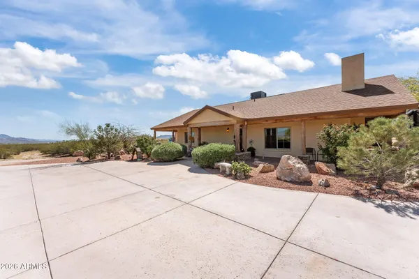 a view of house and outdoor space