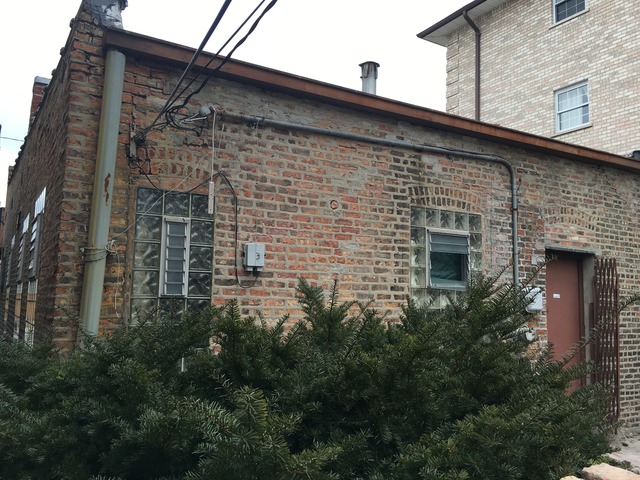 6316 West 26th Street Berwyn, IL 60402 - Photo 6 of 9 a front view of a house with plants