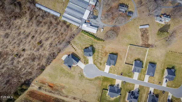 $575,000 | 1492 Orchard View Lane, Piney Flats, TN 37686
