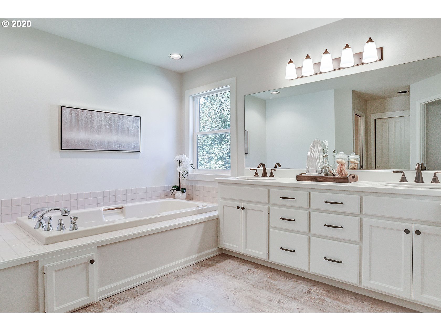 13592 Goodall Road Lake Oswego, OR 97034 - Photo 23 of 32 Gallery Image 23