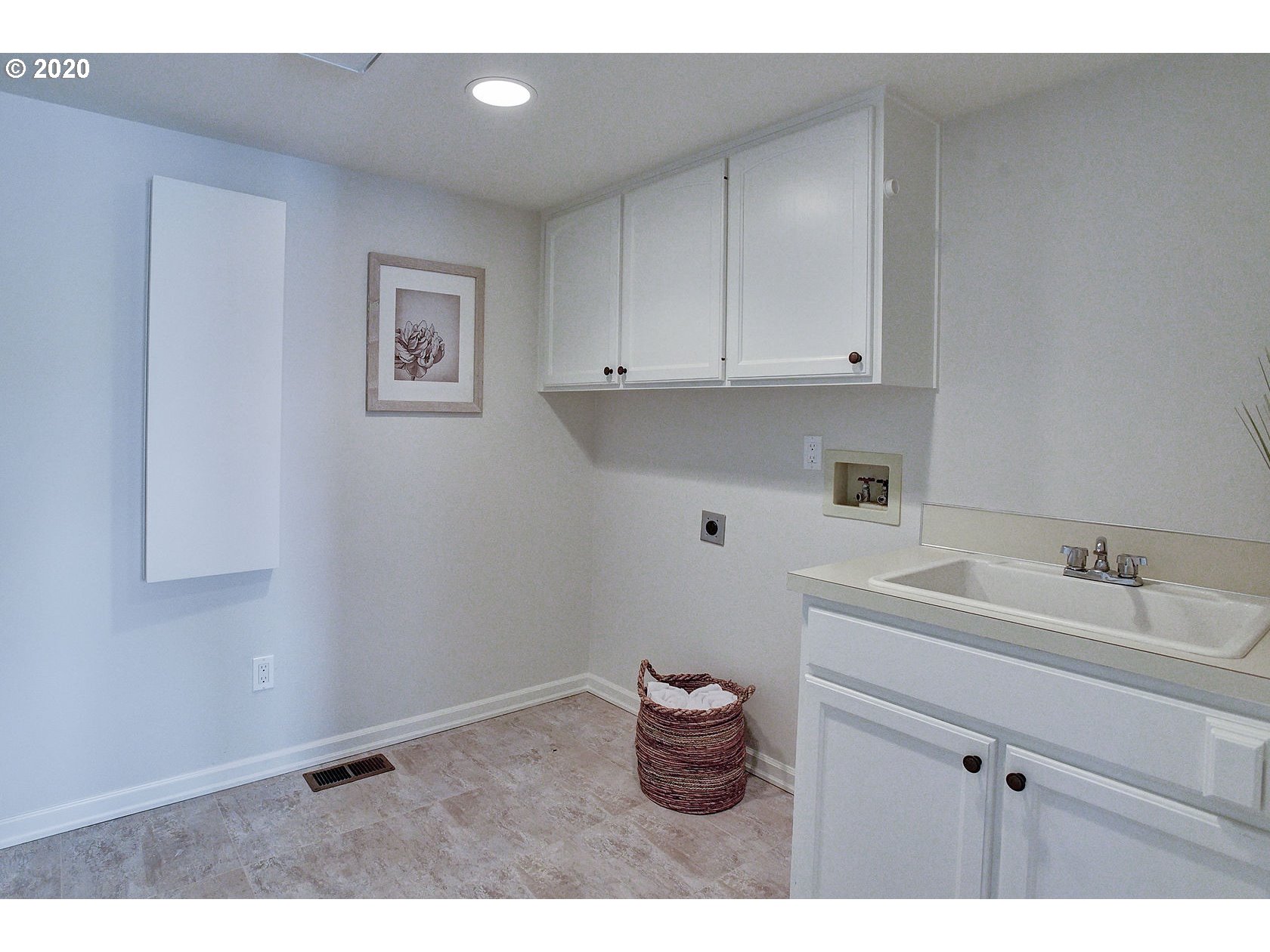 13592 Goodall Road Lake Oswego, OR 97034 - Photo 30 of 32 Gallery Image 30
