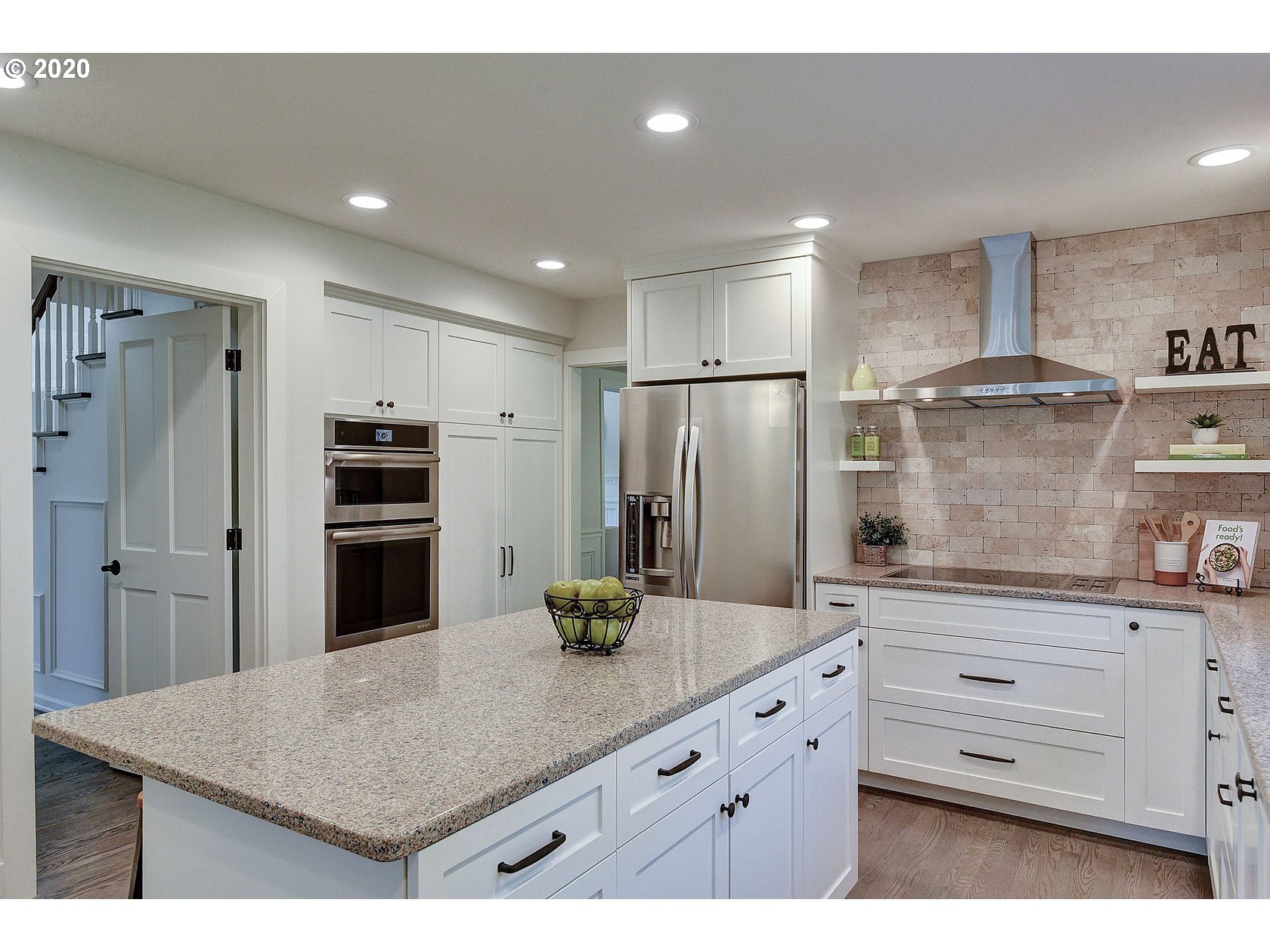 13592 Goodall Road Lake Oswego, OR 97034 - Photo 10 of 32 Gallery Image 10