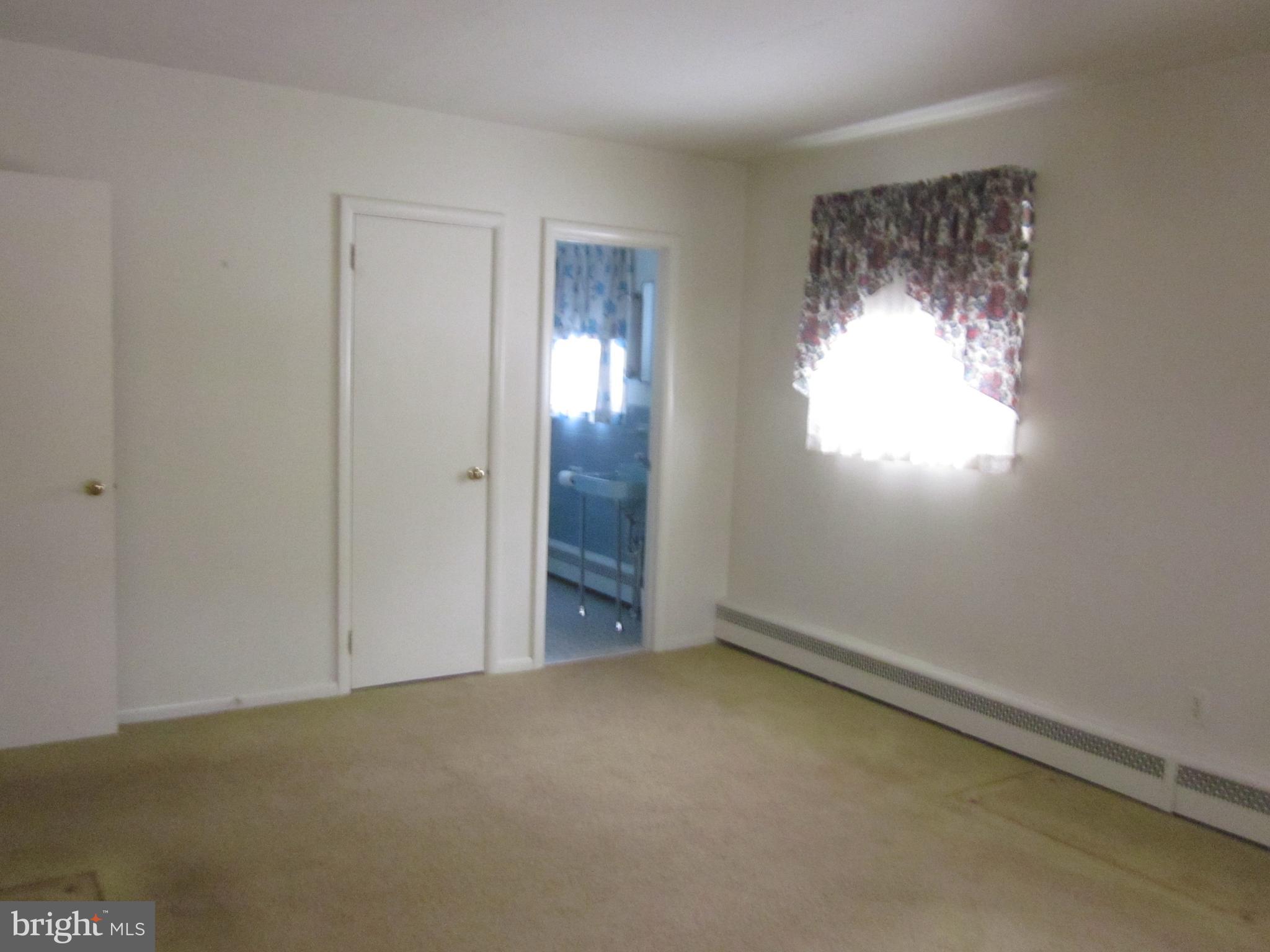 1056 Anna Road Huntingdon Valley, PA 19006 - Photo 16 of 27