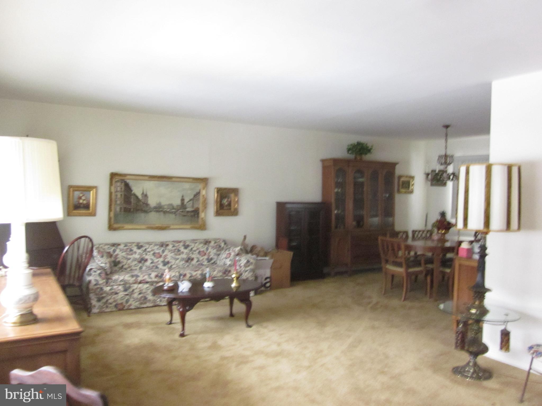 1056 Anna Road Huntingdon Valley, PA 19006 - Photo 4 of 27