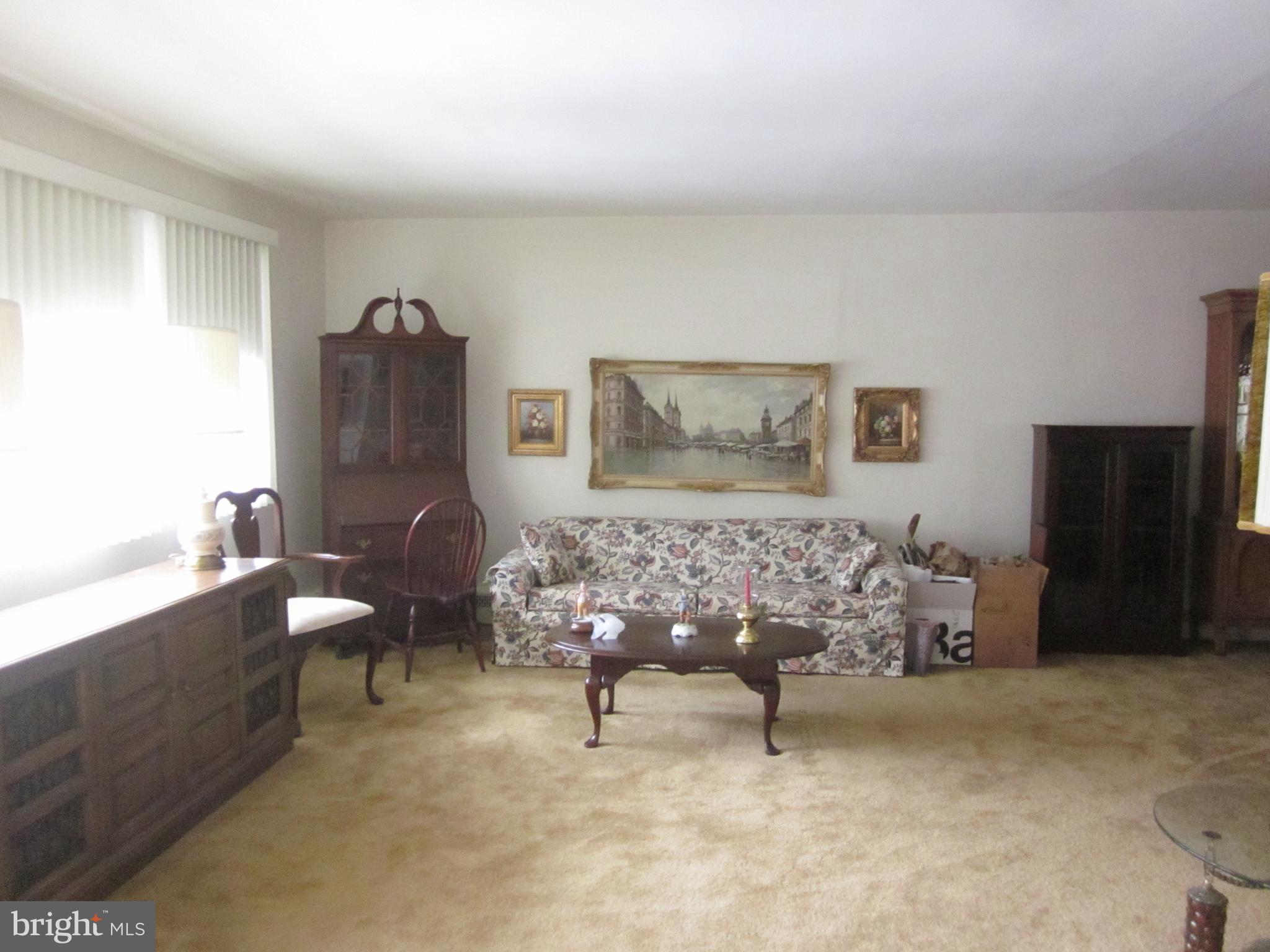 1056 Anna Road Huntingdon Valley, PA 19006 - Photo 6 of 27
