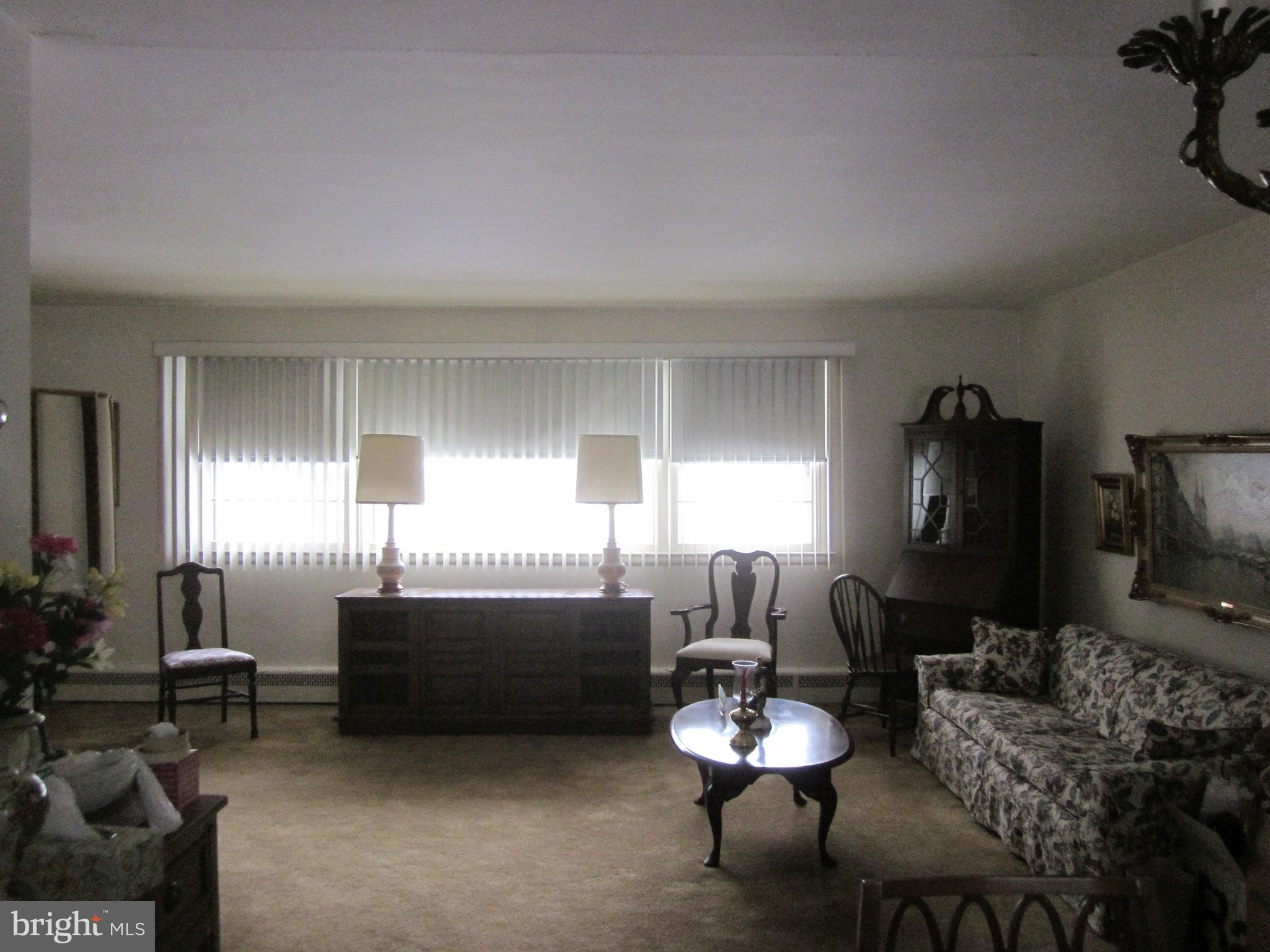 1056 Anna Road Huntingdon Valley, PA 19006 - Photo 10 of 27