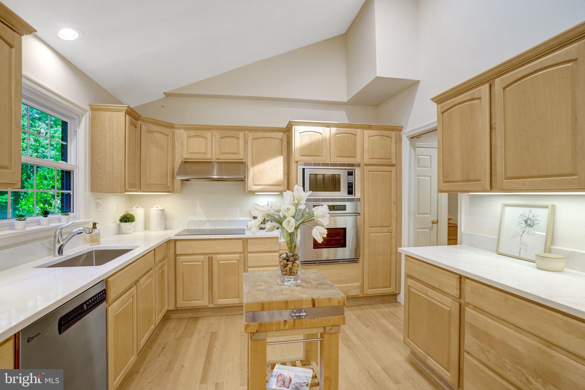 4409 Ferry Landing Road Alexandria, VA 22309 - Photo 21 of 68 Kitchen