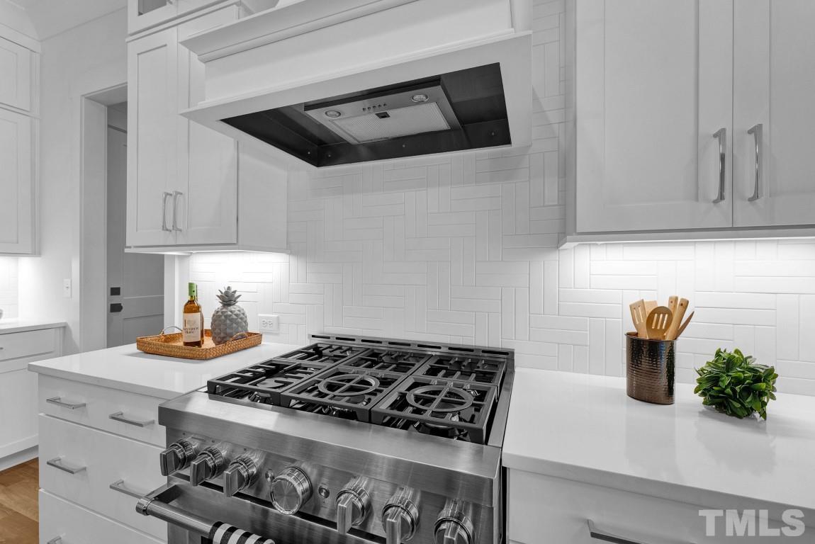 4801 Lakemont Drive Raleigh, NC 27609 - Photo 10 of 52