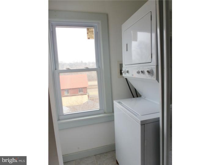 674 Mount Road Aston, PA 19014 - Photo 14 of 16 Laundry Room