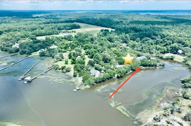 $395,000 | 4559 Smoak Road, Meggett, SC 29449