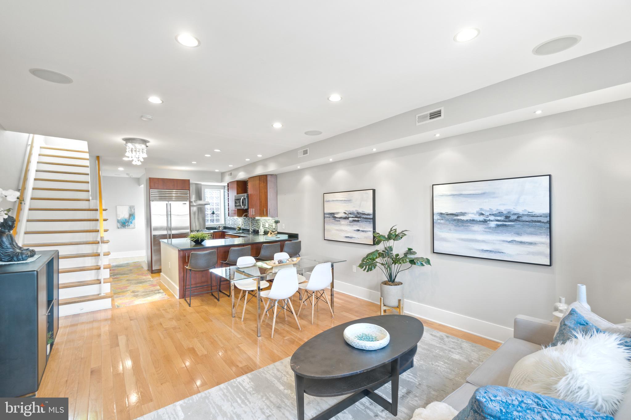 1806 Kalorama Road Northwest, Unit 4 Washington, DC 20009 - Photo 3 of 28 Tall ceilings & recessed lighting