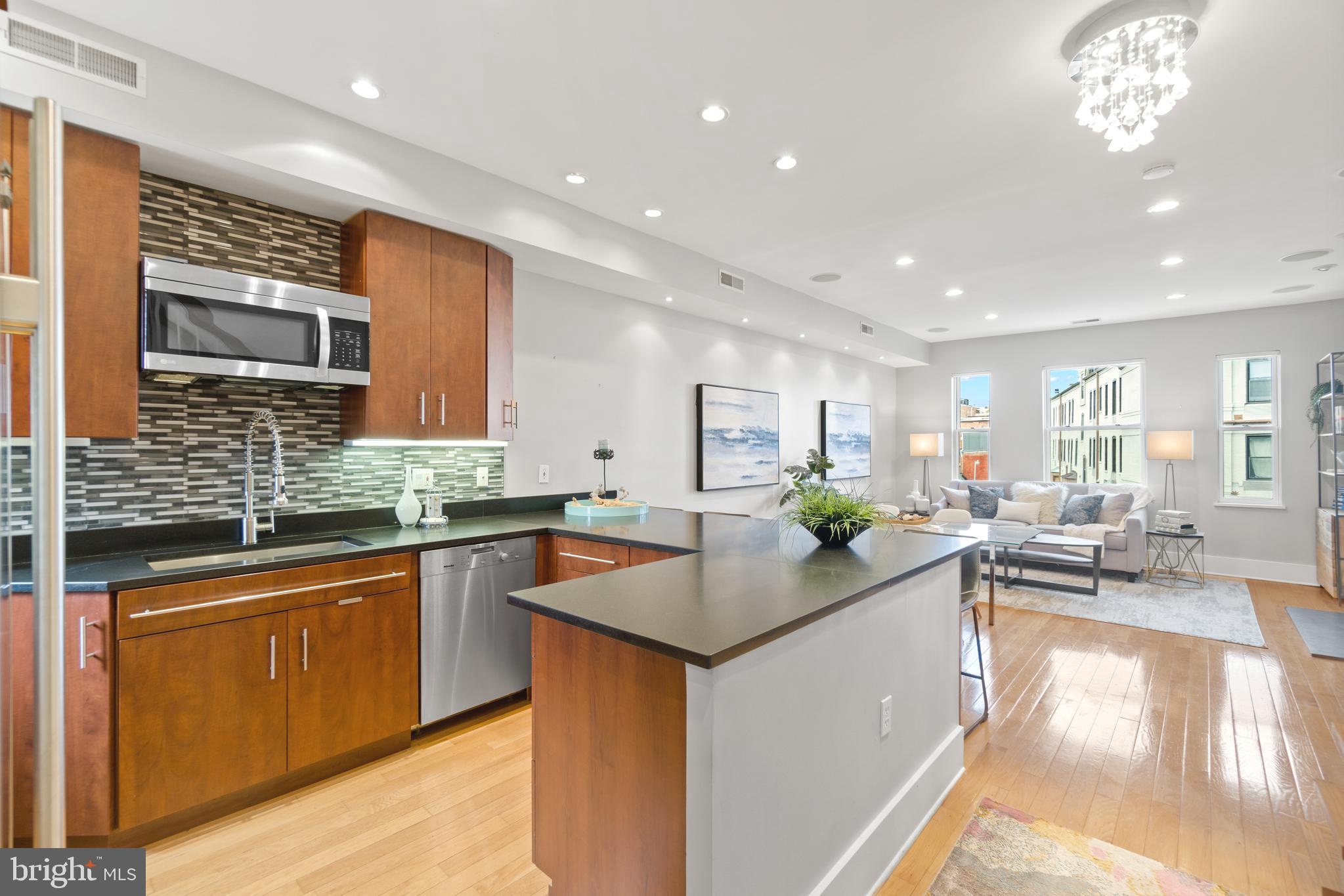1806 Kalorama Road Northwest, Unit 4 Washington, DC 20009 - Photo 5 of 28 Updated kitchen with granite counters