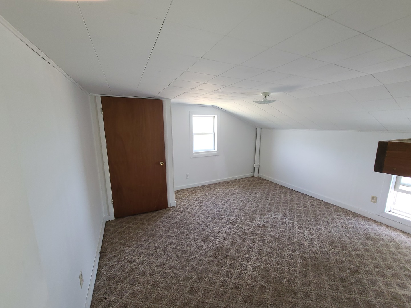 7006 South Unity Road Polo, IL 61064 - Photo 13 of 29