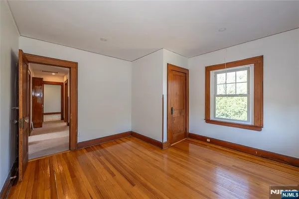 $3,200 | 176 Grove Avenue, Verona, NJ 07044
