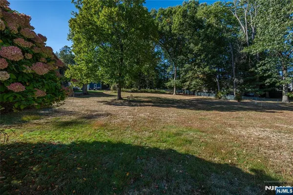 $3,200 | 176 Grove Avenue, Verona, NJ 07044