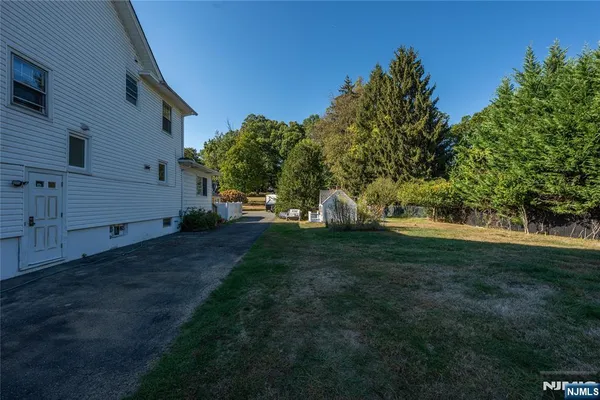 $3,200 | 176 Grove Avenue, Verona, NJ 07044