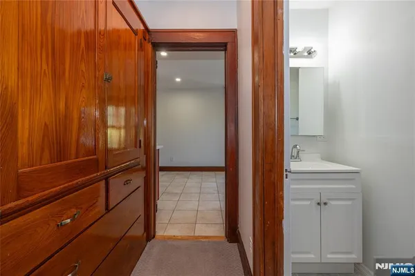 $3,200 | 176 Grove Avenue, Verona, NJ 07044