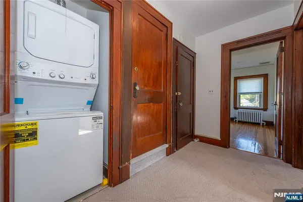 $3,200 | 176 Grove Avenue, Verona, NJ 07044