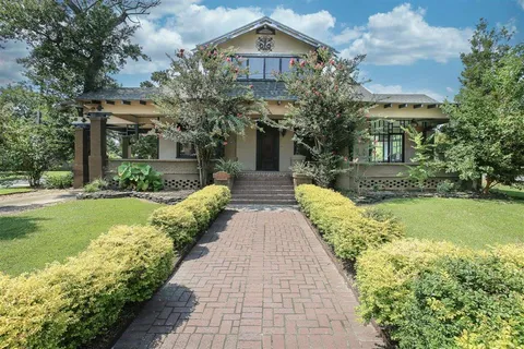 $389,000 | 130 Dr Michael Debakey Drive, Lake Charles, LA 70601